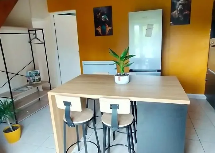 Maison Au Calme Bord De Holiday home *